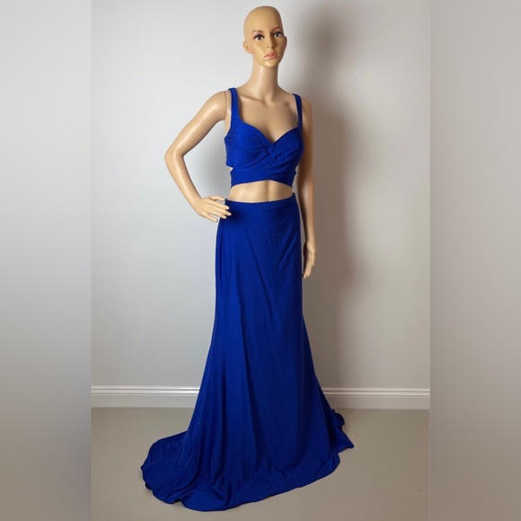Royal Blue Sleeveless Cross Back Cutout Maxi Prom Dress - Picture 3 of 5